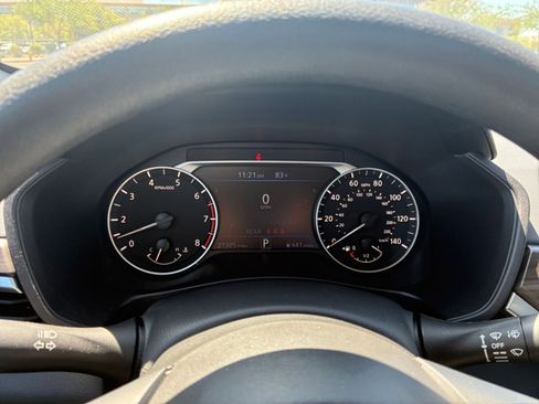 Used 2025 Nissan Altima 2.5 SV FWD image 40