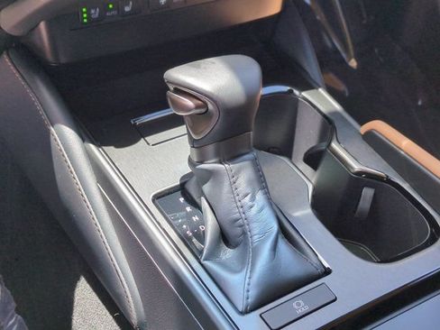 Used 2024 Lexus ES 350 w/ Premium Package FWD image 26