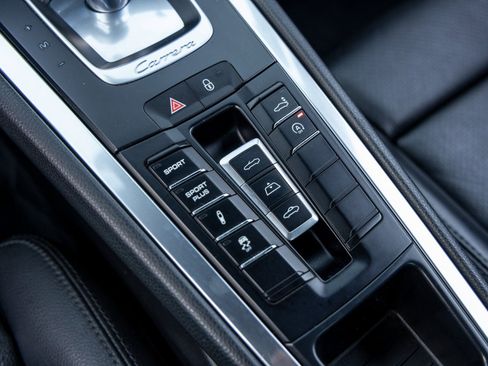 Certified 2014 Porsche 911 Carrera 4S image 39