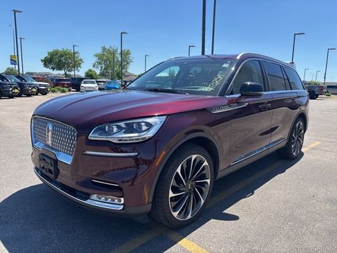 Used 2020 Lincoln Aviator Reserve w/ Equipment Group 202A AWD/4WD image 3