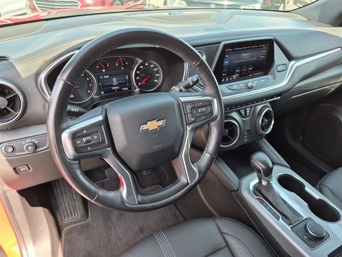 Used 2020 Chevrolet Blazer LT FWD image 16