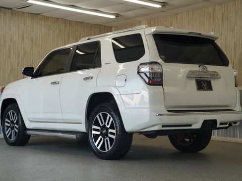 Used 2016 Toyota 4Runner Limited AWD/4WD image 7