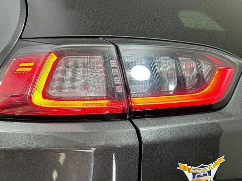 Used 2019 Jeep Cherokee Limited w/ Trailer Tow Group image 31