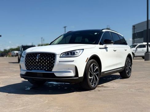 Used 2025 Lincoln Corsair Reserve FWD image 4