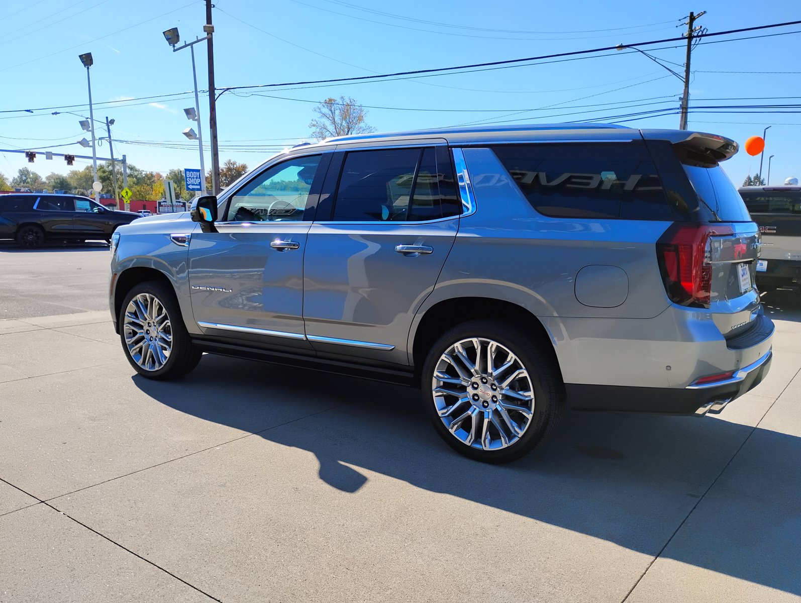 New 2027 GMC Yukon Denali w/ Denali Reserve Package AWD/4WD image 10