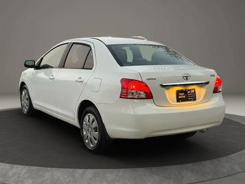 Used 2011 Toyota Yaris Sedan image 6