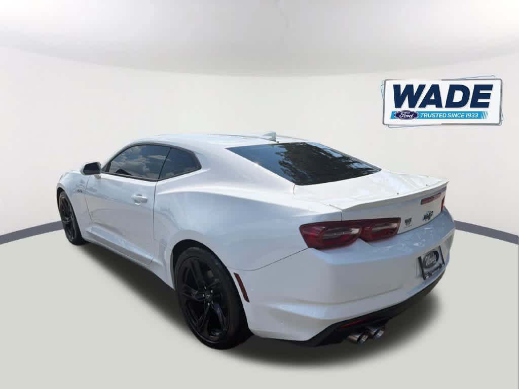 Used 2023 Chevrolet Camaro LT RWD image 7