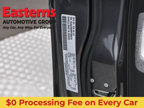 Used 2024 Jeep Compass Latitude AWD/4WD image 31