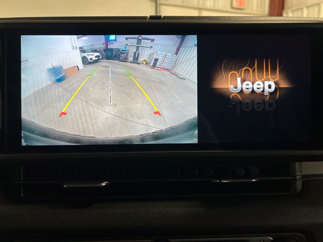 Used 2025 Jeep Wrangler Unlimited Sport AWD/4WD image 28