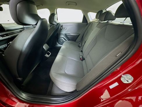 Used 2025 Kia K4 LXS image 26