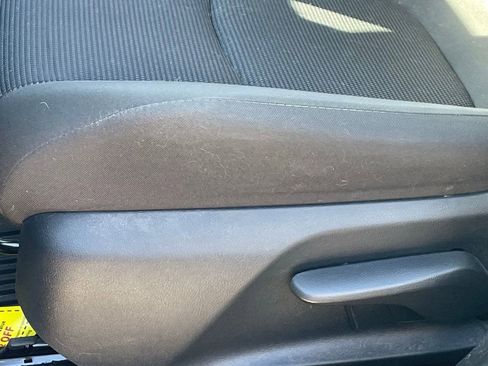 Used 2023 Toyota RAV4 LE image 5