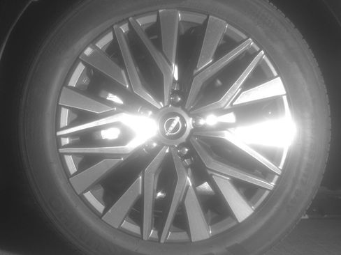 Used 2025 Nissan Altima 2.5 SV FWD image 12