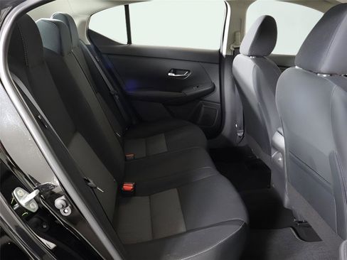 Used 2023 Nissan Sentra SV image 31