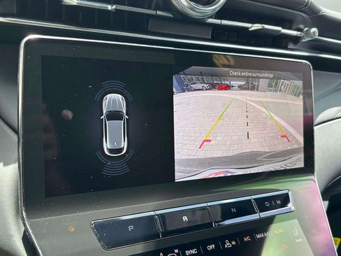 New 2025 Maserati Grecale GT image 24