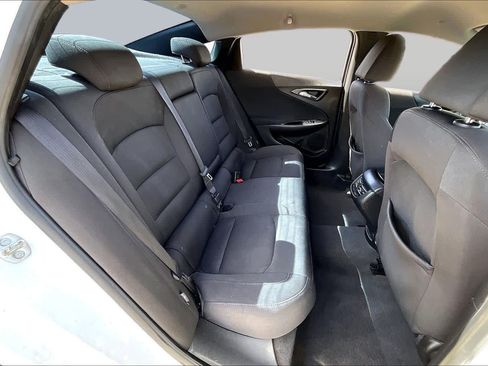 Used 2018 Chevrolet Malibu LT FWD image 20