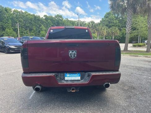 Used 2017 RAM 1500 Express w/ Express Value Package RWD image 4