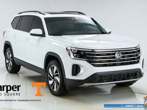 Used 2025 Volkswagen Atlas SE w/ Panoramic Sunroof Package image 15