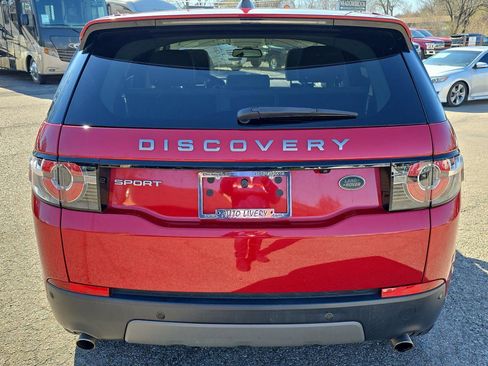 Used 2019 Land Rover Discovery Sport SE image 14