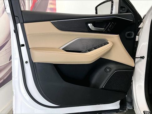 Used 2023 Acura MDX SH-AWD w/ Advance Package image 25