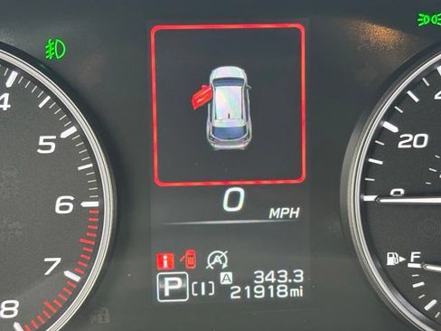 Used 2025 Subaru Crosstrek 2.5i Premium w/ Crosstrek Mirror Package AWD/4WD image 17