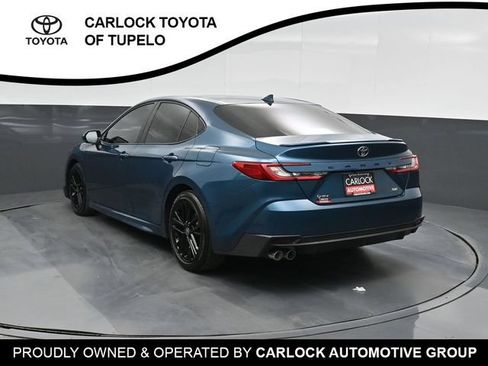 Used 2025 Toyota Camry SE FWD image 11