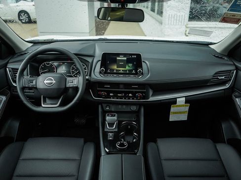 New 2026 Nissan Rogue SV w/ SV Premium Package image 14