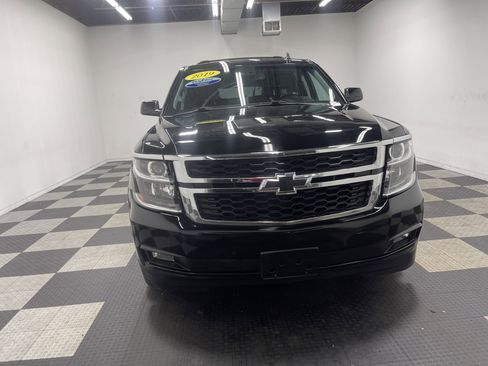 Used 2019 Chevrolet Suburban LT w/ Luxury Package image 7