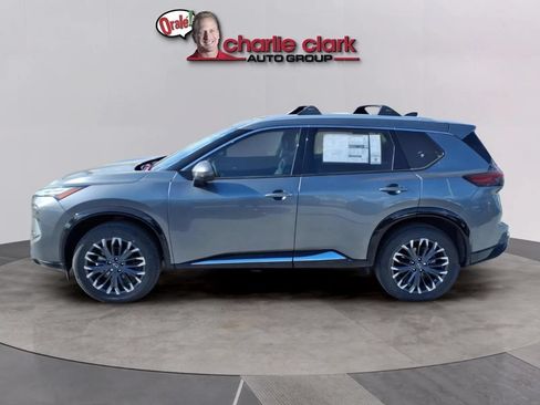 New 2026 Nissan Rogue Platinum AWD/4WD image 2
