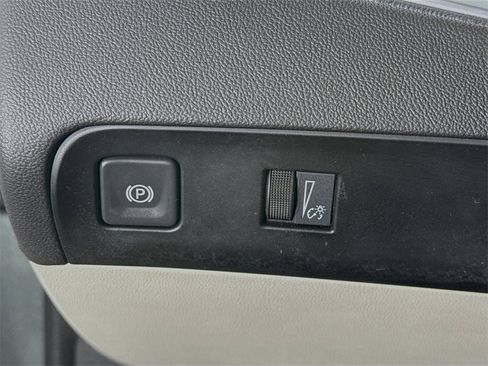 Used 2023 Buick Enclave Essence w/ Experience Buick Package image 19