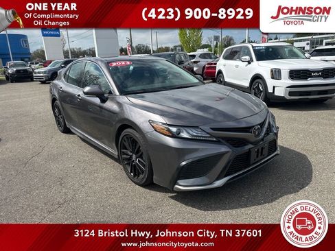 Used 2023 Toyota Camry XSE FWD image 1
