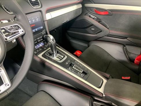Certified 2021 Porsche 718 Boxster Spyder RWD image 15