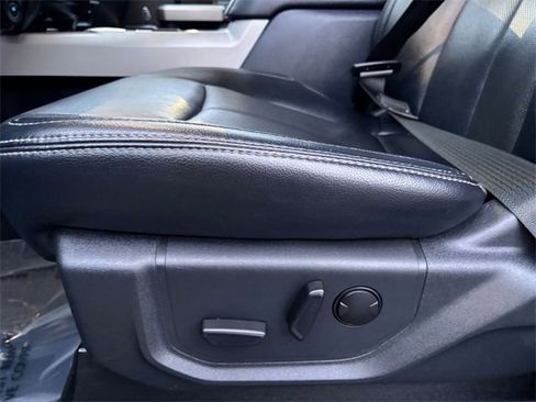 Used 2022 Ford F350 Lariat w/ Lariat Ultimate Package image 11