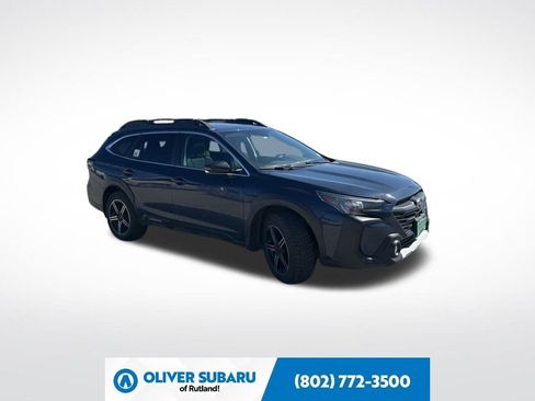Used 2023 Subaru Outback Limited AWD/4WD image 1