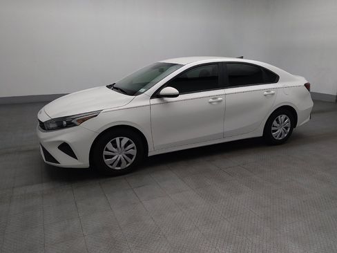 Used 2022 Kia Forte Sedan FWD image 2