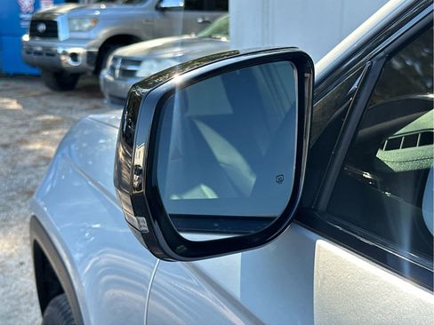 New 2025 Jeep Grand Cherokee L Limited w/ Black Appearance Package image 13