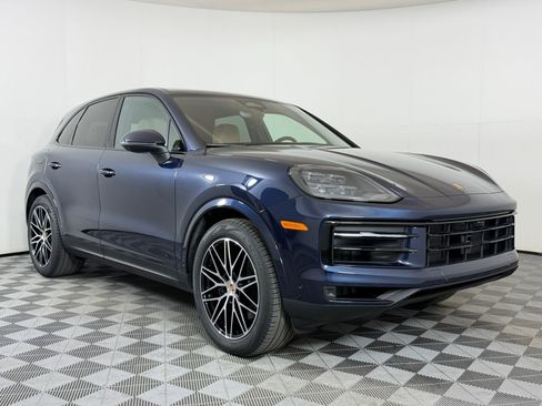 Used 2026 Porsche Cayenne AWD/4WD image 8