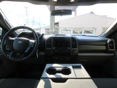 Used 2019 Ford F250 XL w/ Power Equipment Group AWD/4WD image 13
