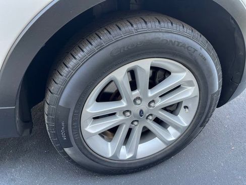 Used 2013 Ford Explorer XLT image 8