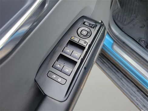 Used 2024 Kia EV9 Land image 14