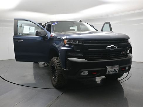 Used 2020 Chevrolet Silverado 1500 LT Trail Boss AWD/4WD image 32