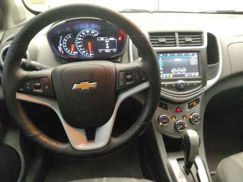 Used 2018 Chevrolet Sonic LT w/ Convenience Package image 22