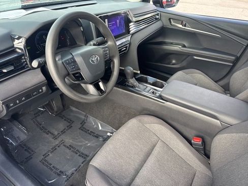 Used 2025 Toyota Camry LE image 20