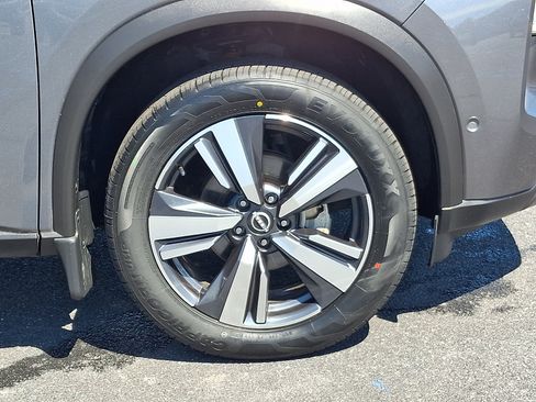 Certified 2023 Nissan Rogue SL w/ SL Premium Package AWD/4WD image 8