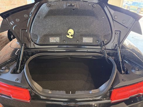 Used 2015 Chevrolet Camaro LT w/ RS Package image 8