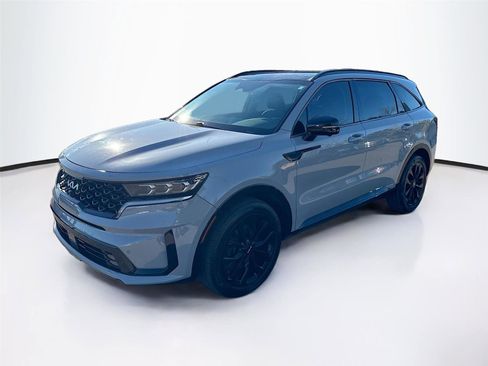 Used 2022 Kia Sorento SX image 3