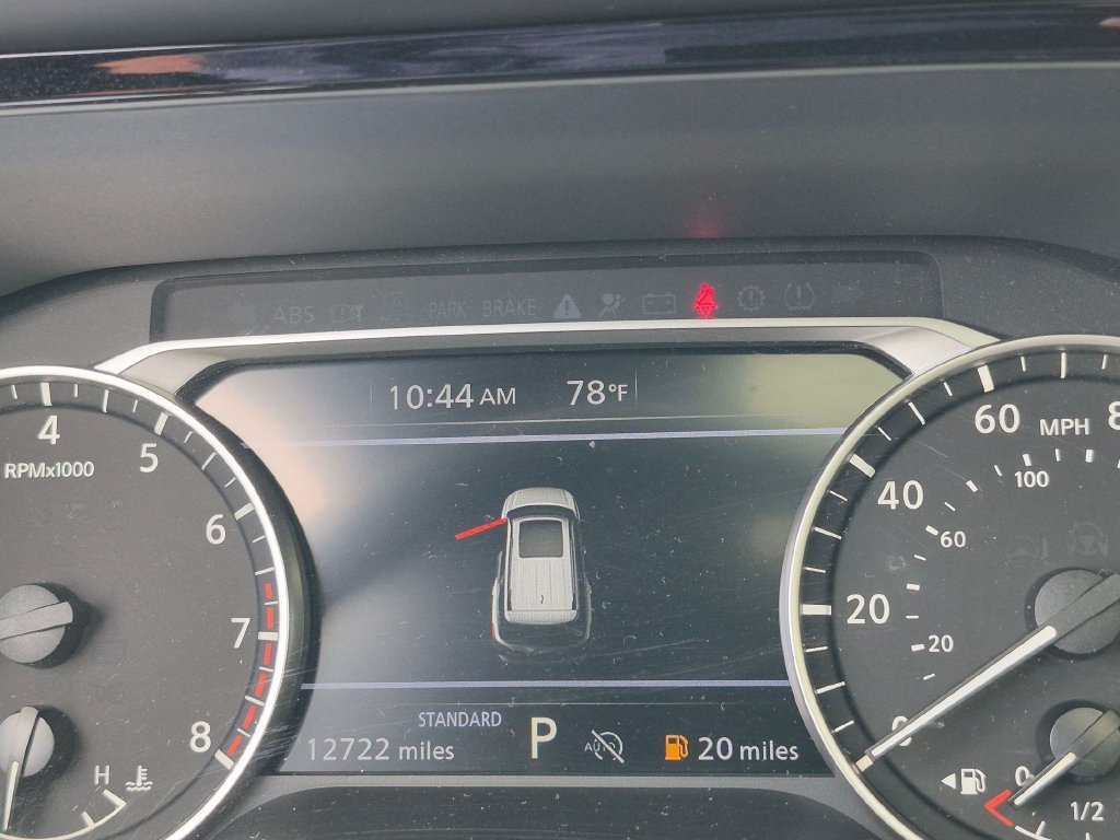 Used 2025 Nissan Pathfinder SV w/ SV Premium Package FWD image 13