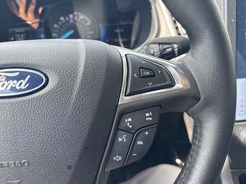 Used 2022 Ford Edge SEL w/ Convenience Package AWD/4WD image 15
