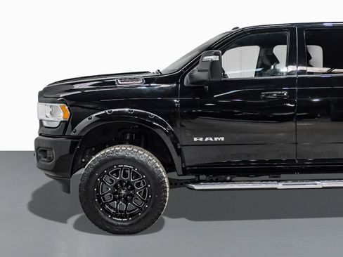 Used 2024 RAM 2500 Big Horn w/ Sport Appearance Package image 11