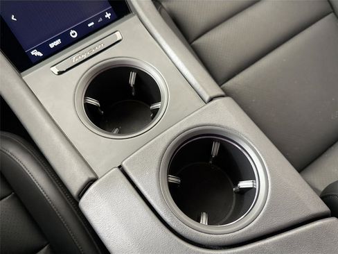 Used 2023 Porsche Taycan 4S image 21