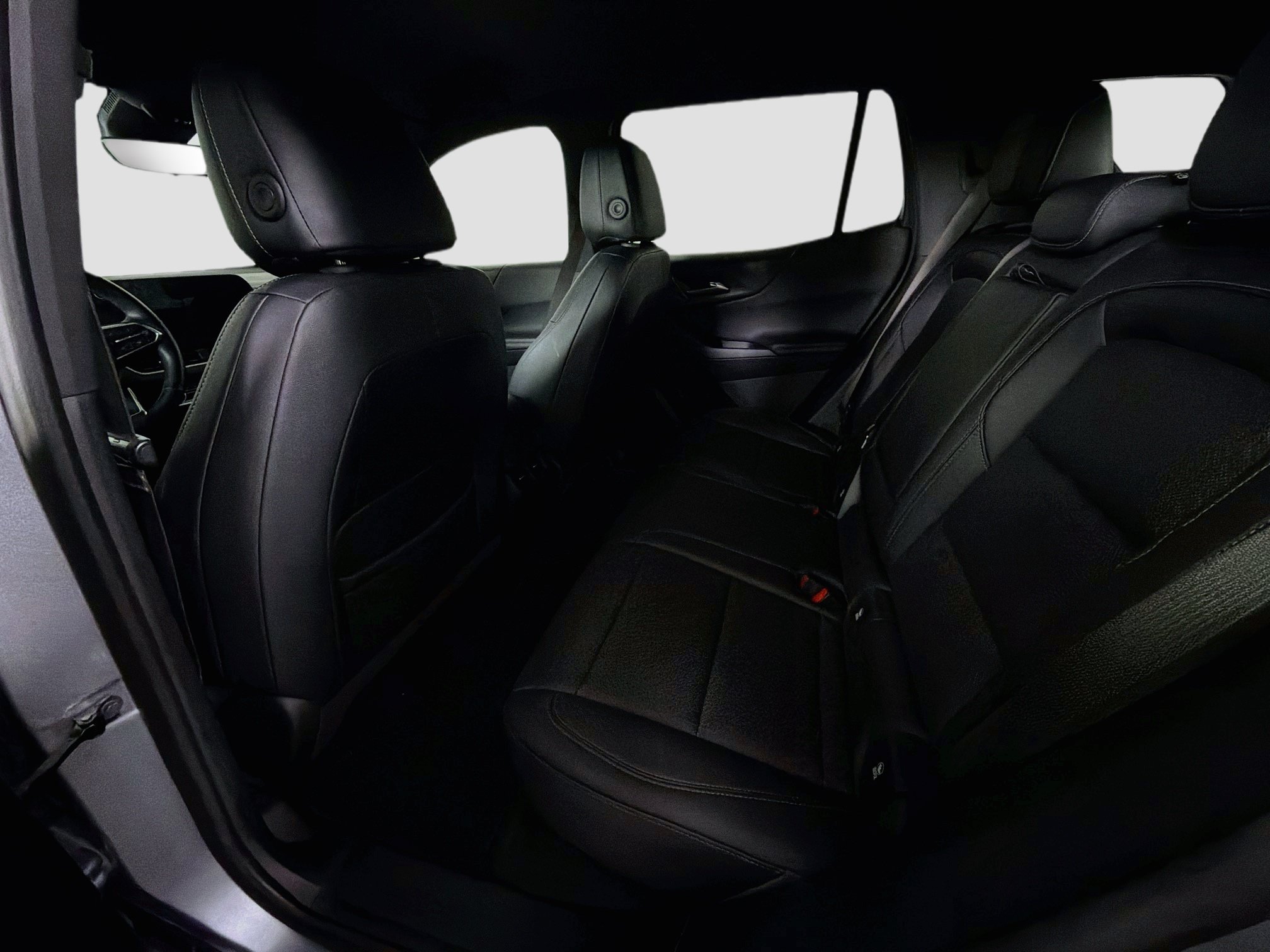 Used 2025 Chevrolet Equinox LT w/ Convenience Package II FWD image 27